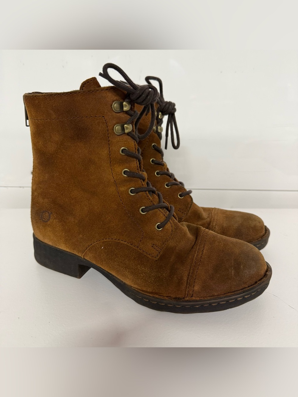 Born Women's Brown Suede Lace-Up Chukka Boots